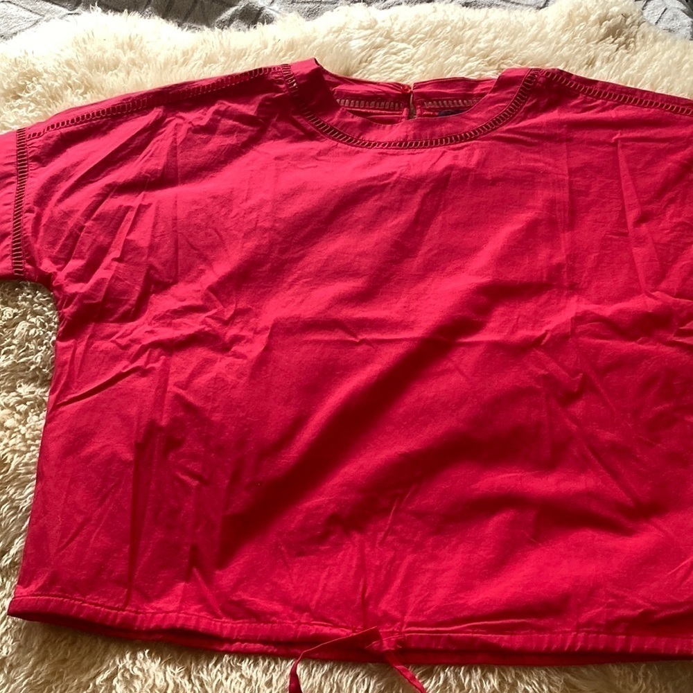 The Limited red cotton top size M